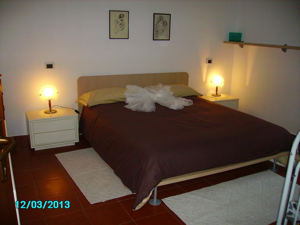 Villa C&C Lierna Bilik gambar